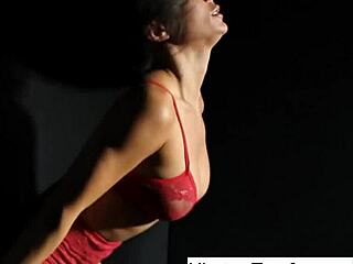 nude kirsten price masturbates her tight milf pussy with toys