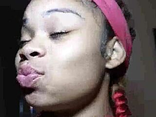 19 yr nasty teen swallows dick in ghetto.