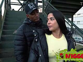 نوريا ميلان تعيش أحلامها الجامحة بنيك مؤخرة بدون واقي 😈