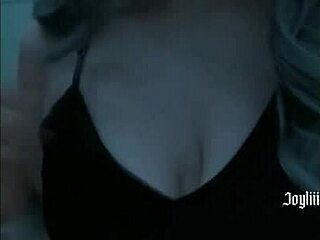 Joyliii wants fun on Valentines day with big tits action! 😍