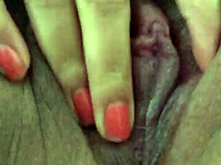 Wow, teen plays with wet pussy using dildo and toys!