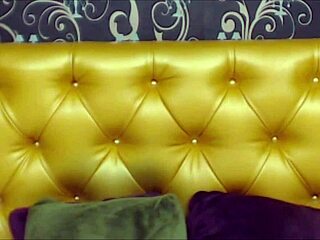 i saw a redhead with a glass pepper