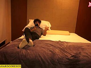 Mi novia quiere salir a bailar con sus amigas pero antes tendr� que pasar sobre m� fantasiahardcoresex x alisongonzalez26.