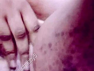 Watch Johannesburg's finest queen squirt during masturbation?