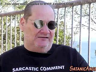 Babe toys slut's pussy with fingering and rimjob