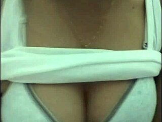 Big tits woman shows on webcam