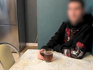 Časť 1: Ojebal som najlepšej kamošovej milf mame