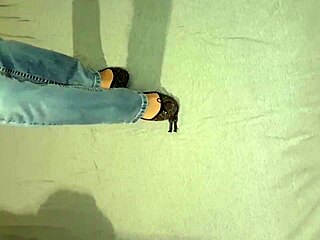 Intimate Webcam Session with Milf Fetish