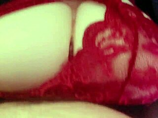 Chichi Fueta делает эпичный ракетный титькоеб большими сиськами с игрушками и кончей в соло 😏