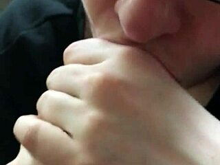 Interracial amateur deepthroat blowjob with lipstick and monster cock cumshot in close-up homemade style!