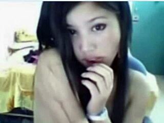 Asian amateur going solo in steamy homemade vid, so hot 🔥