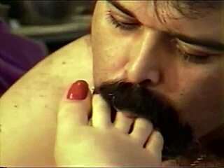 Cailleach Mara gives foot worship with intense fuck and squirt action