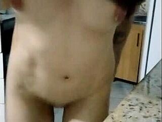 Eating that pussy while tying her arms tight