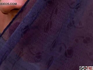 Bodyguard is her favorite movie with blonde outdoor solo