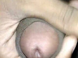 หนุ่มเดซี่ช่วยตัวเองเงี่ยนๆที่บ้าน