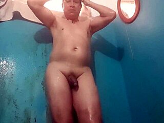 gay pasivo enjoys solo pleasure