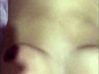 con mi deliciosa novia andrea teniendo rico sexo masaje de bolas con la lengua y venida en su boca 😍