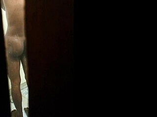 Spying on south Indian beauty