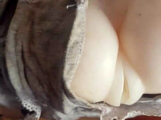 with toys 2 mb1977th