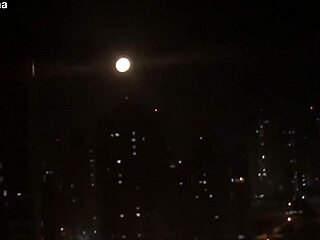 Naked on the super moon of são paulo