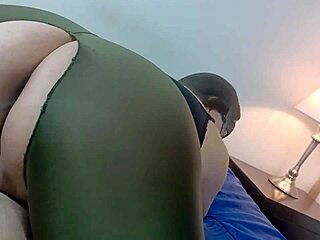 me folle a madrastra en leggings le encanta mi verga esta puta latina 😈