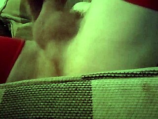 i'm dana devine in red tights feeling sexy