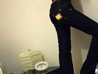 I Love Guys Staring At Me In Skinny Jeans?