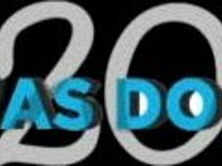 Hey, Vivi Guedez Oficial is making this black Latina teen and MILF couple super horny with assfucking and kissing 😈