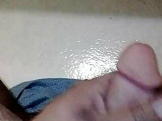 Big dick cumshot, watch it explode! 💦