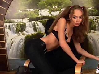 I Need Help Stripping These Skinny Jeans Off My Petite Body!