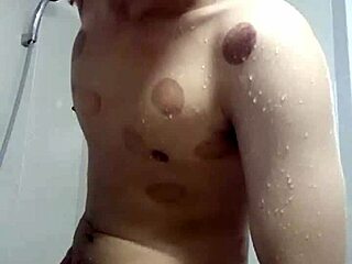 Gay top with huge dick feeling anxious 😅