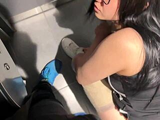 picking up cute girl we went to eat and then he ended up paying for everything with a good fuck