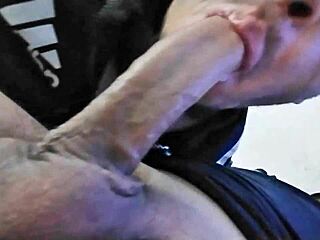 MAMADA EN PRIMER PLANO BLOWJOB 2