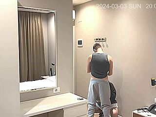 스파이카메라 뚱뚱한 여친 바이와치 남자랑 구부려 박히는 장면