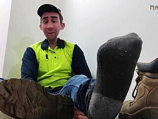 Step Gay Dad Escapes Work into Foot Fantasy Dreams