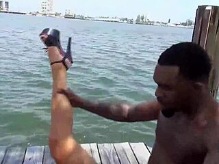 Mandi Mcgraw Would Suck That Big Cock 😍