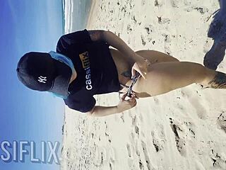 Eu a Minha Amiga Chupamos Gostoso Aquele Pau Duro e Grosso Até Ele Meter no Nosso Cu Cassiflx!