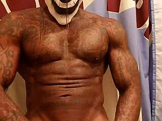 Hallelujah Johnson Worships Massive Black Cock Intensely