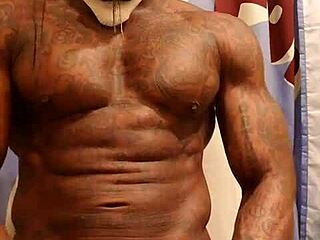 Hallelujah Johnson Worships Massive Black Cock Intensely