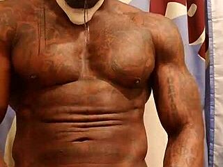 Hallelujah Johnson Worships Massive Black Cock Intensely