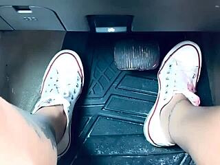 Watch Her Pump Pedals While Masturbating To Feet!