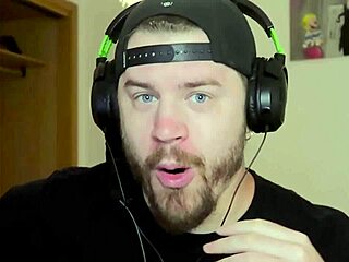 This is why Goku never kissed Chi-Chi. Kamesutra uncensored hentai with monster pussy action.