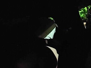 Strawberrys ville eventyr med monsterkuk!