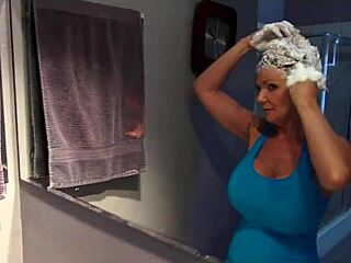 I'z Deauxma Givin' a Shampoo an' Blowjob with Big Tits.