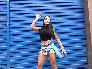 Monique Bertolini Tours Motorhome Workshop