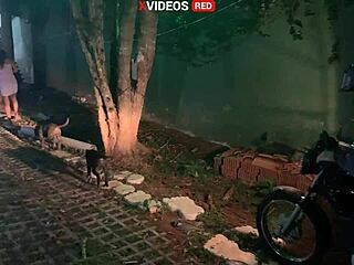 Novinha Greets Pizza Guy in Towel for Full Facial Video