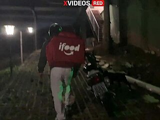 Novinha Greets Pizza Guy in Towel for Full Facial Video