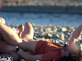 Zdominowała mnie w lesie peggingiem... czysta rozkosz