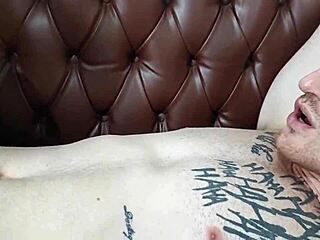 i just sucked my gringo friend's cock