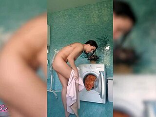 hot babe deep sucking and sensual fucking during cleaning